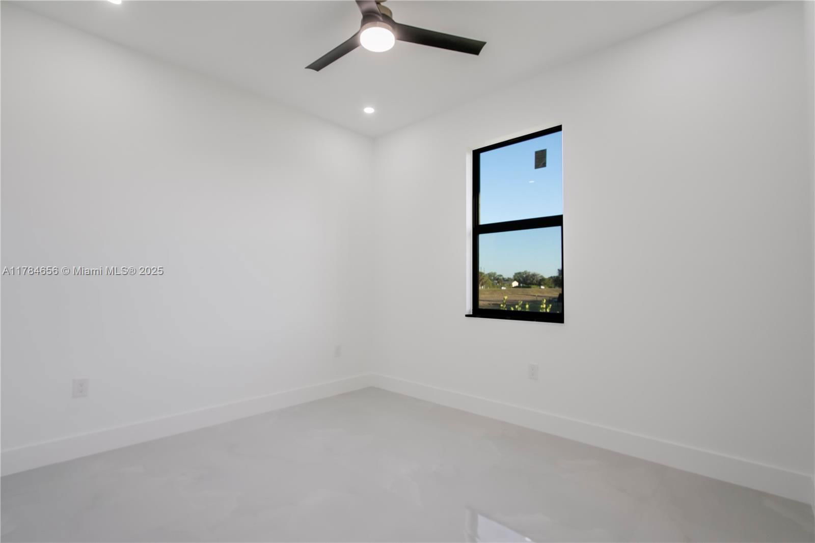 Real estate property located at 912 RITA AVE N, Lee, Lehigh Acres, Lehigh Acres, FL