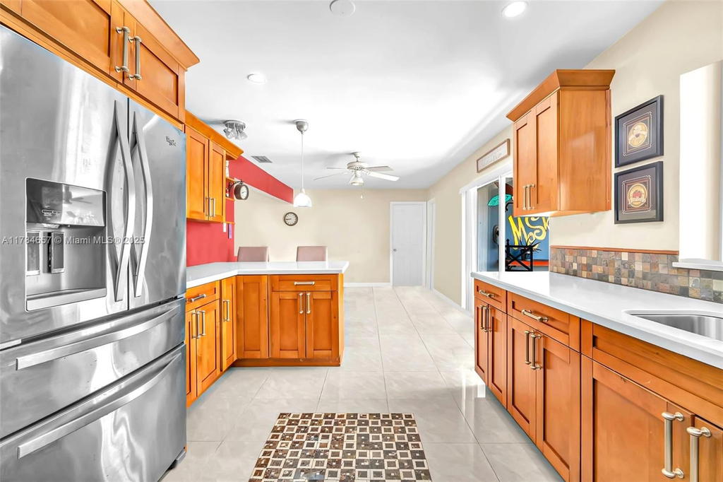 Real estate property located at 9000 21st St, Broward, University Heights, Pembroke Pines, FL