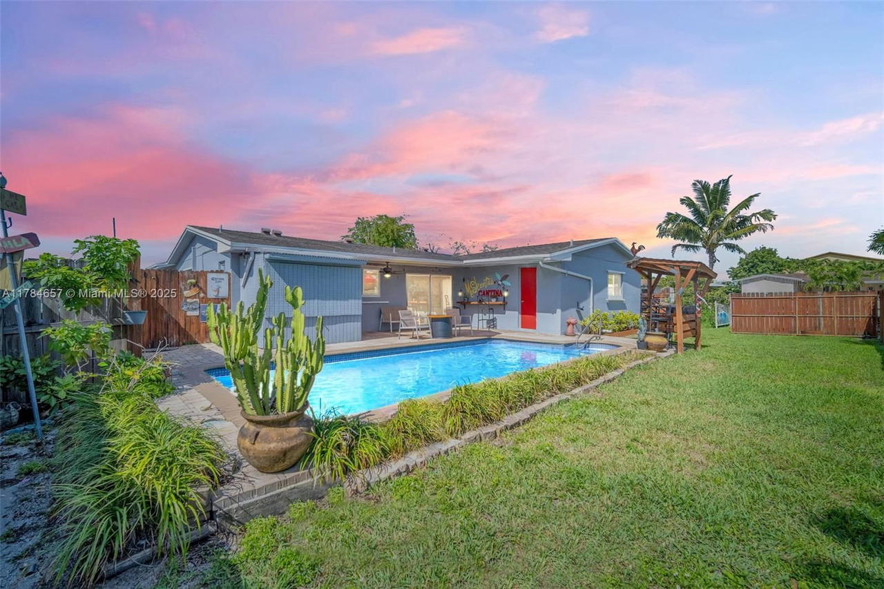 Real estate property located at 9000 21st St, Broward, University Heights, Pembroke Pines, FL