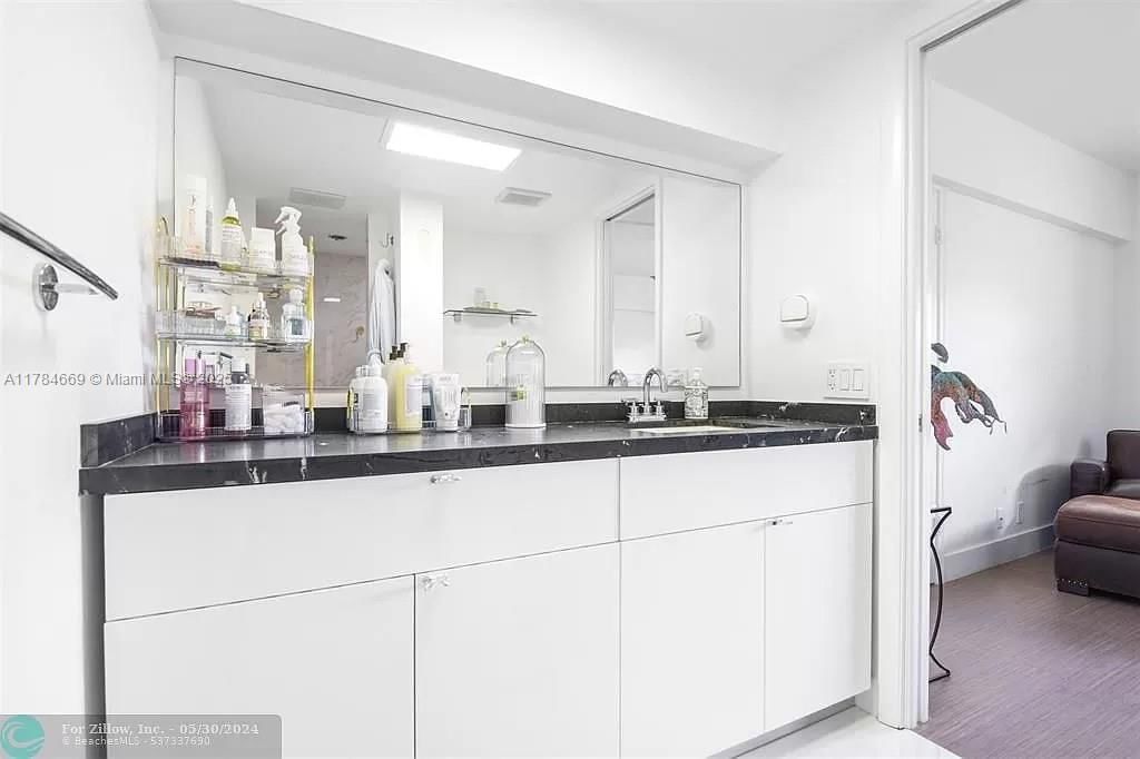 Real estate property located at 331 8th St #1-C-E, Palm Beach, Gateway Apts Condo, Boca Raton, FL