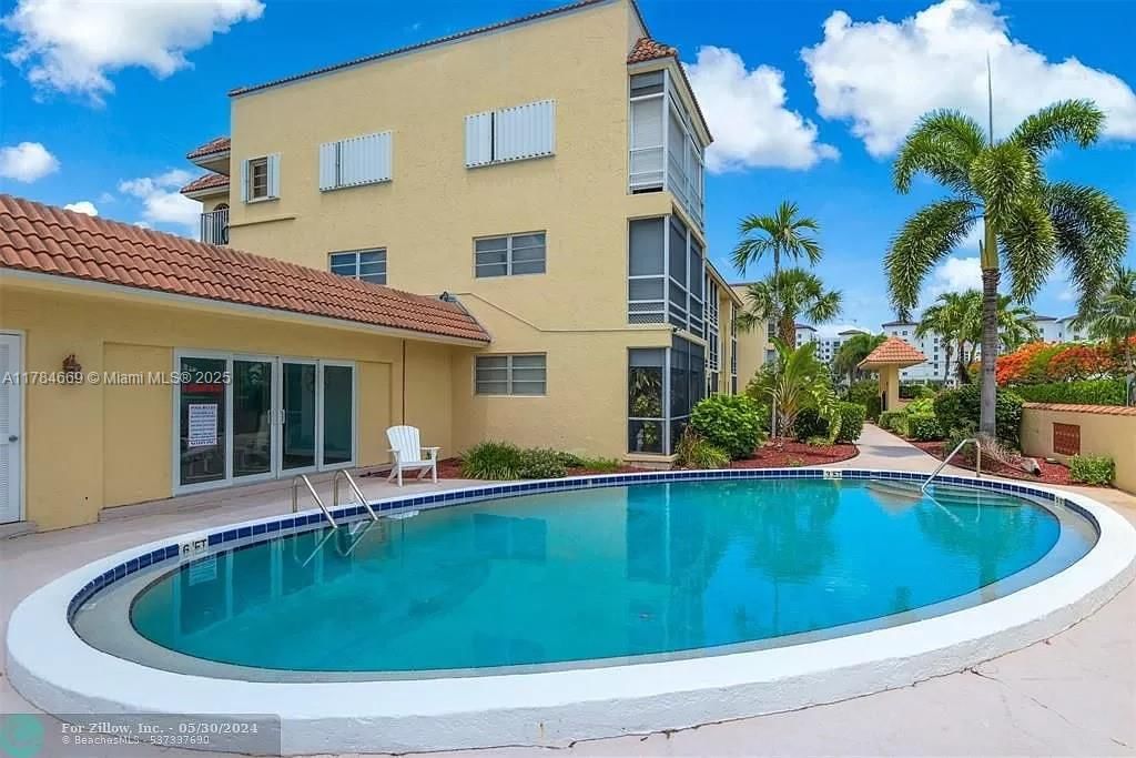 Real estate property located at 331 8th St #1-C-E, Palm Beach, Gateway Apts Condo, Boca Raton, FL