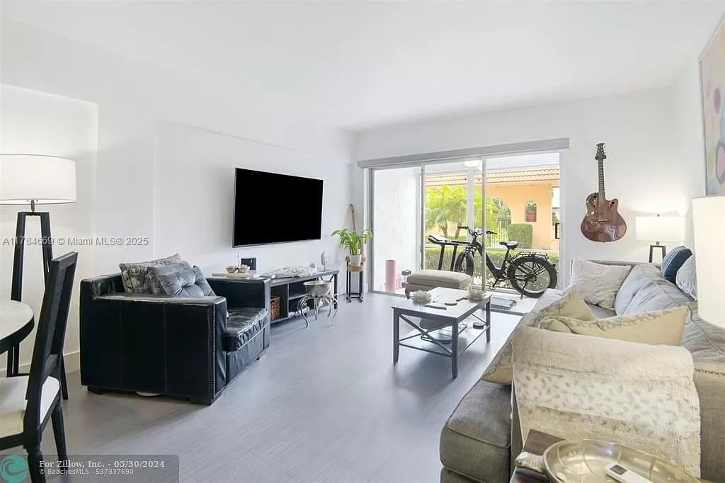 Real estate property located at 331 8th St #1-C-E, Palm Beach, Gateway Apts Condo, Boca Raton, FL