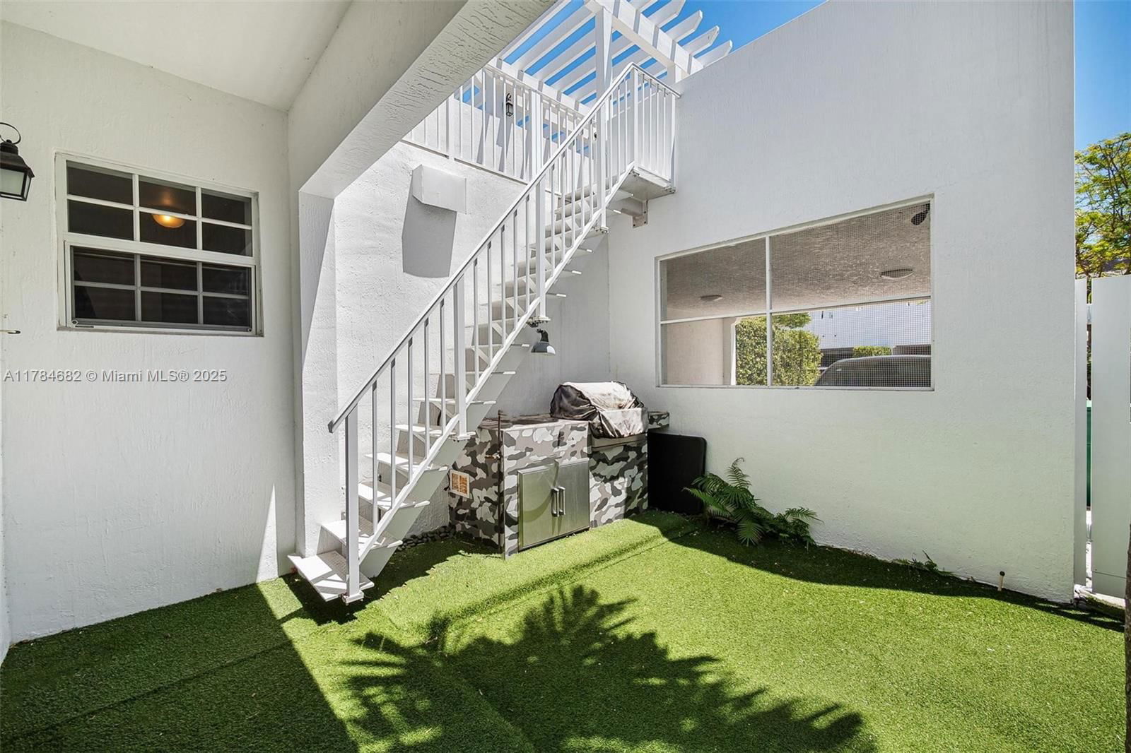 Real estate property located at 7765 54th Ct #7765, Miami-dade, Pines Manor, Miami, FL
