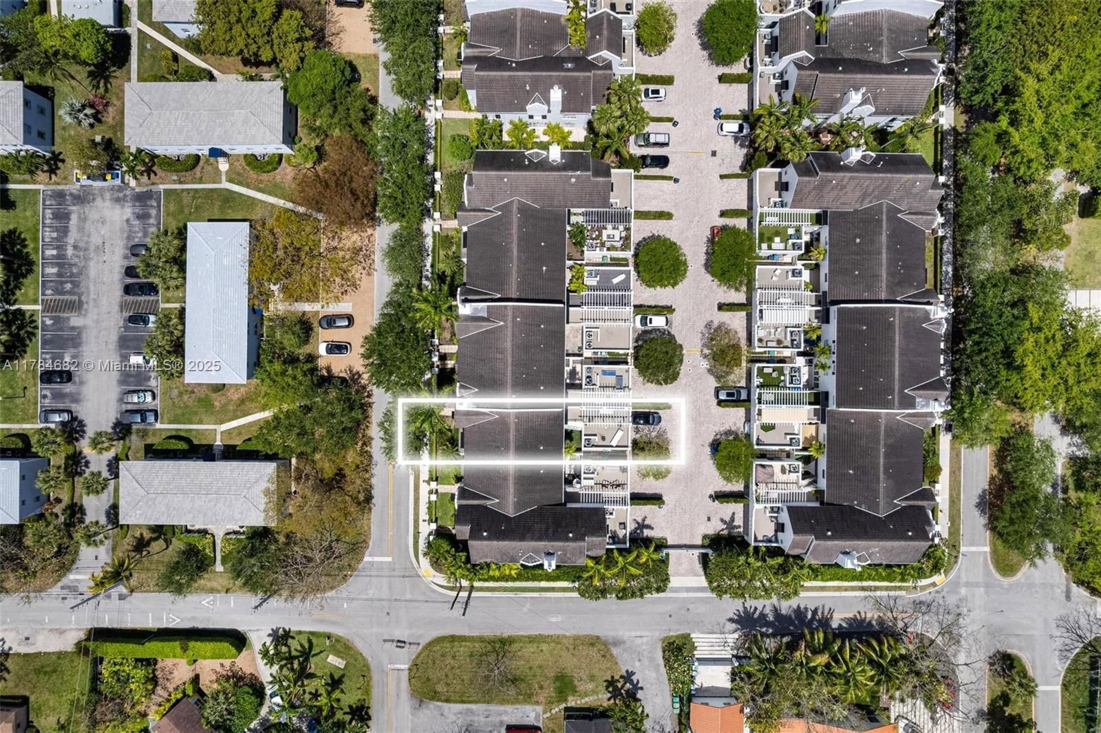 Real estate property located at 7765 54th Ct #7765, Miami-dade, Pines Manor, Miami, FL