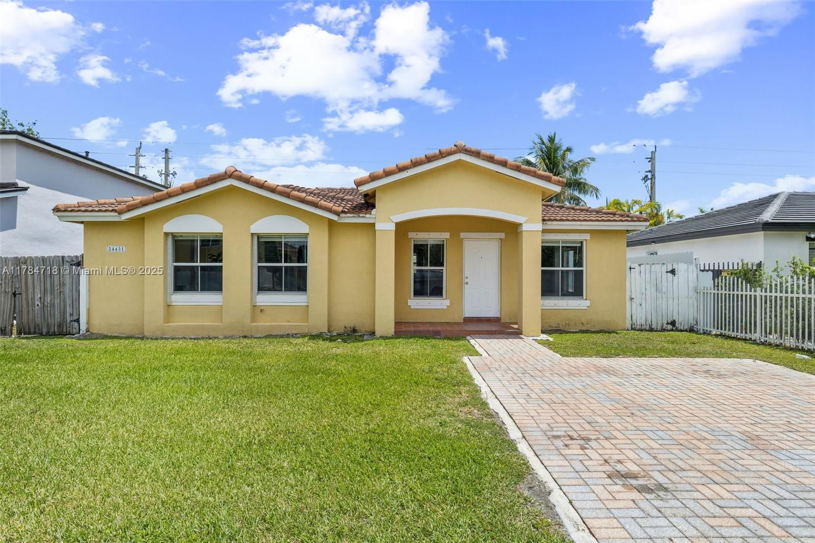 Real estate property located at 24431 112th Ct, Miami-dade, Mangus Sub Sec 1, Homestead, FL