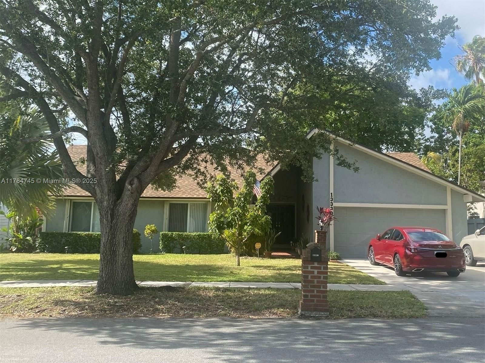 Real estate property located at 13330 102nd St, Miami-dade, Calusa Club Estates Pt 1, Miami, FL