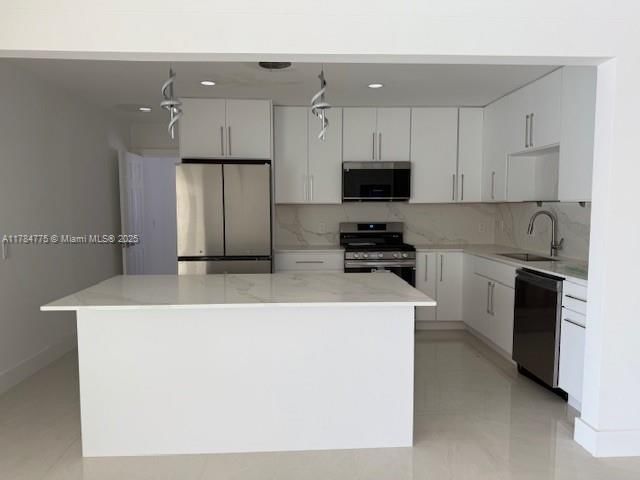 Real estate property located at 411 6th Ave, Broward, Garden Isles Sec 7, Pompano Beach, FL