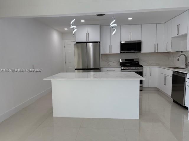 Real estate property located at 411 6th Ave, Broward, Garden Isles Sec 7, Pompano Beach, FL