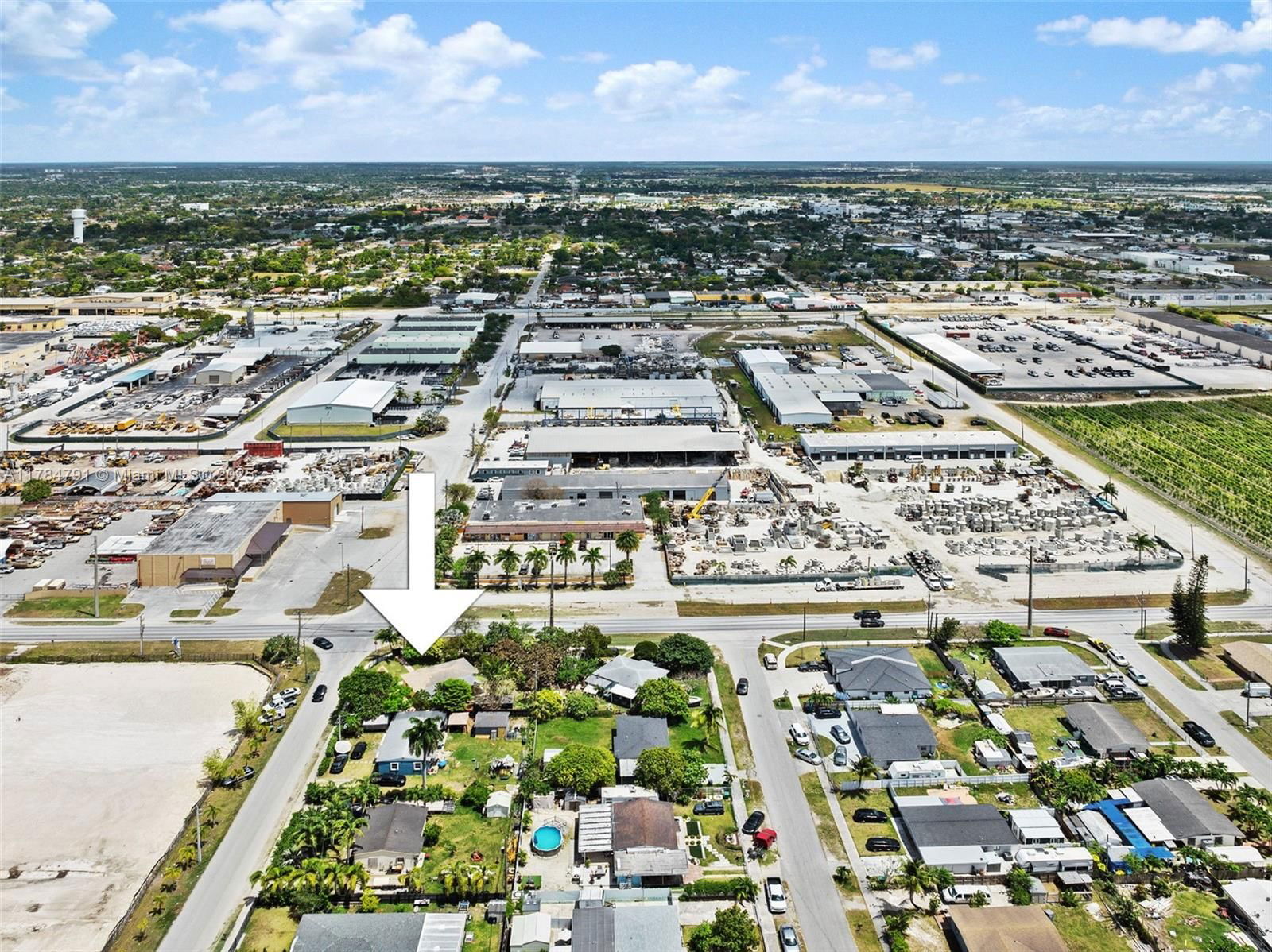 Real estate property located at 31600 187th Ave, Miami-dade, Replat Of Portion Of Flor, Homestead, FL