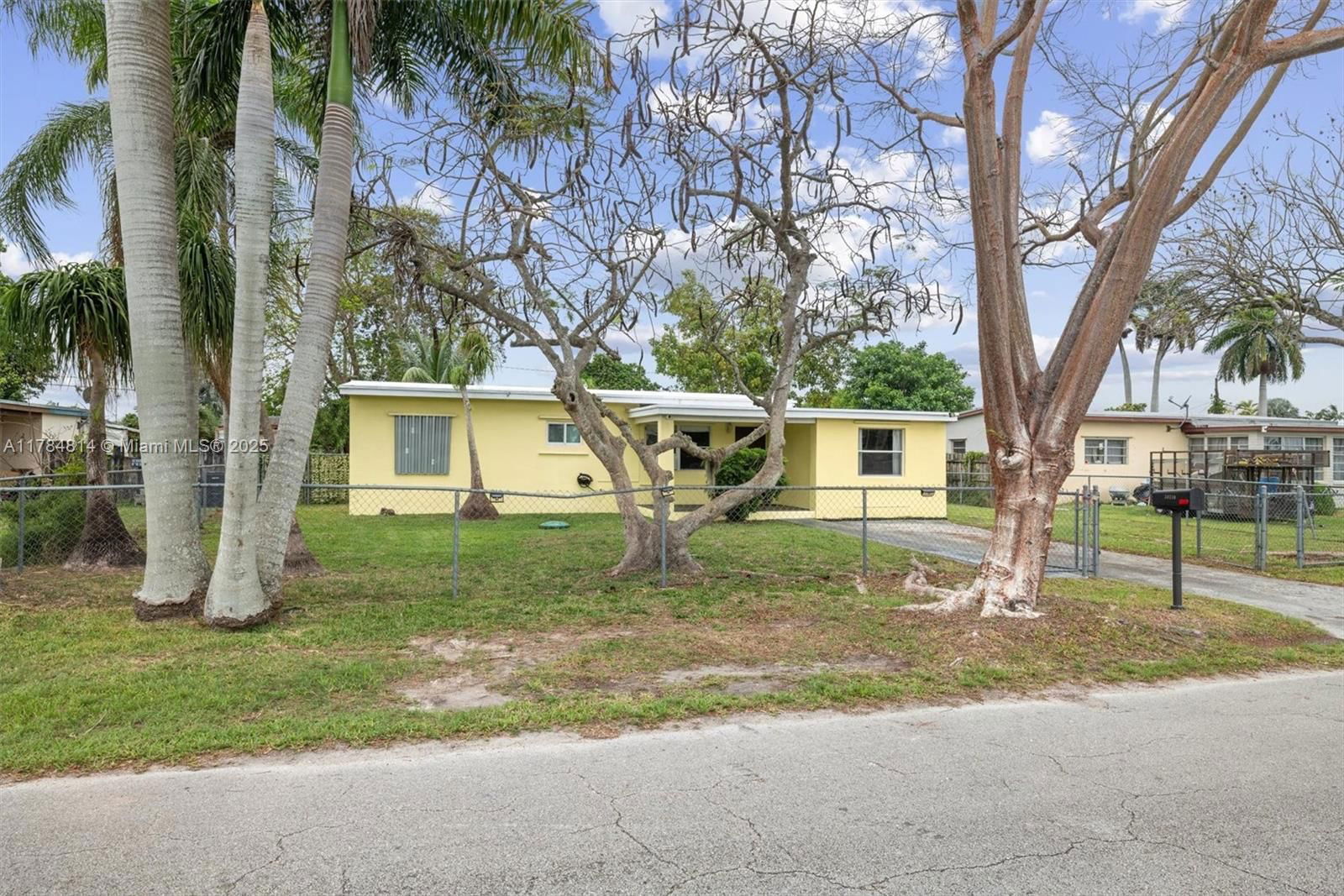 Real estate property located at 30310 172nd Ct, Miami-dade, Kings Highway Homesites 1, Homestead, FL