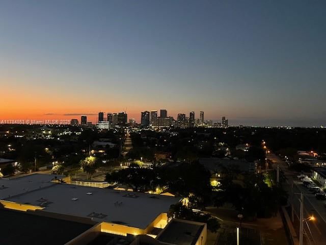 Real estate property located at 1625 10th Ave #1002, Broward, Runaway Bay Condo, Fort Lauderdale, FL