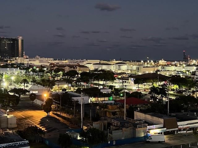 Real estate property located at 1625 10th Ave #1002, Broward, Runaway Bay Condo, Fort Lauderdale, FL
