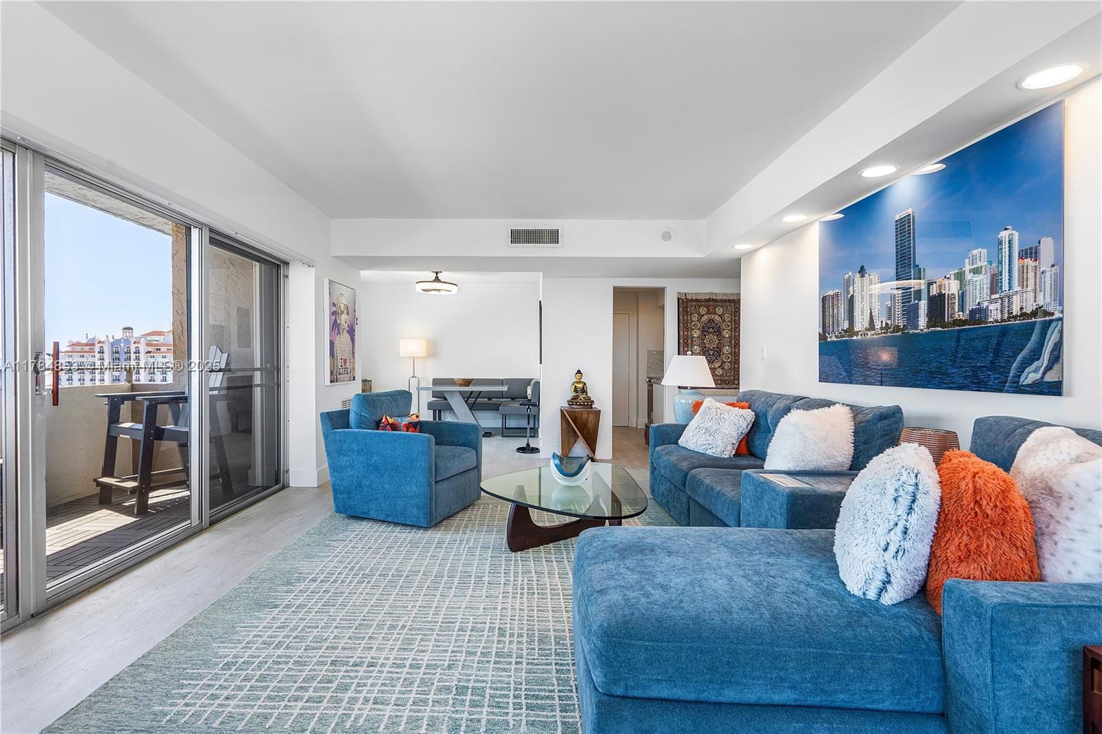 Real estate property located at 1625 10th Ave #1002, Broward, Runaway Bay Condo, Fort Lauderdale, FL