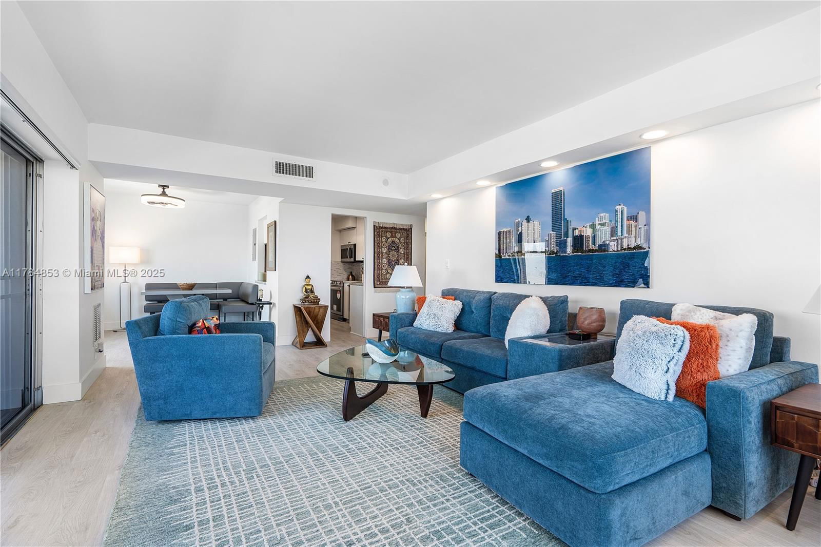 Real estate property located at 1625 10th Ave #1002, Broward, Runaway Bay Condo, Fort Lauderdale, FL