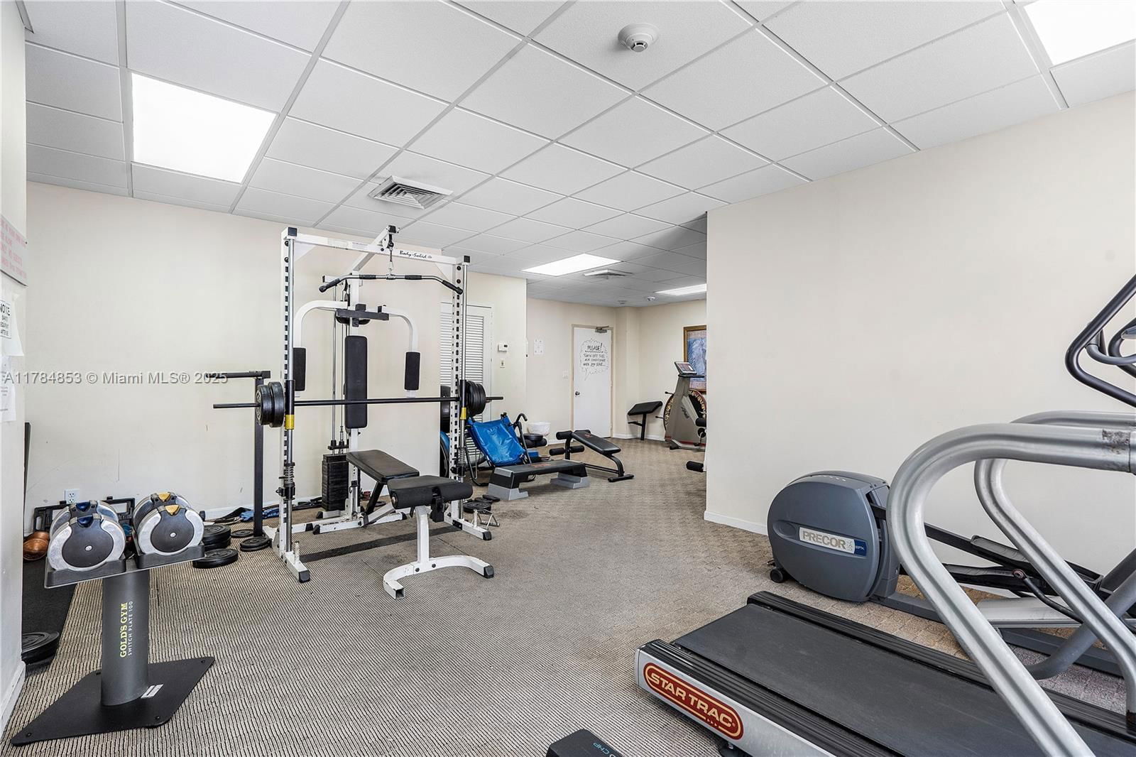 Real estate property located at 1625 10th Ave #1002, Broward, Runaway Bay Condo, Fort Lauderdale, FL