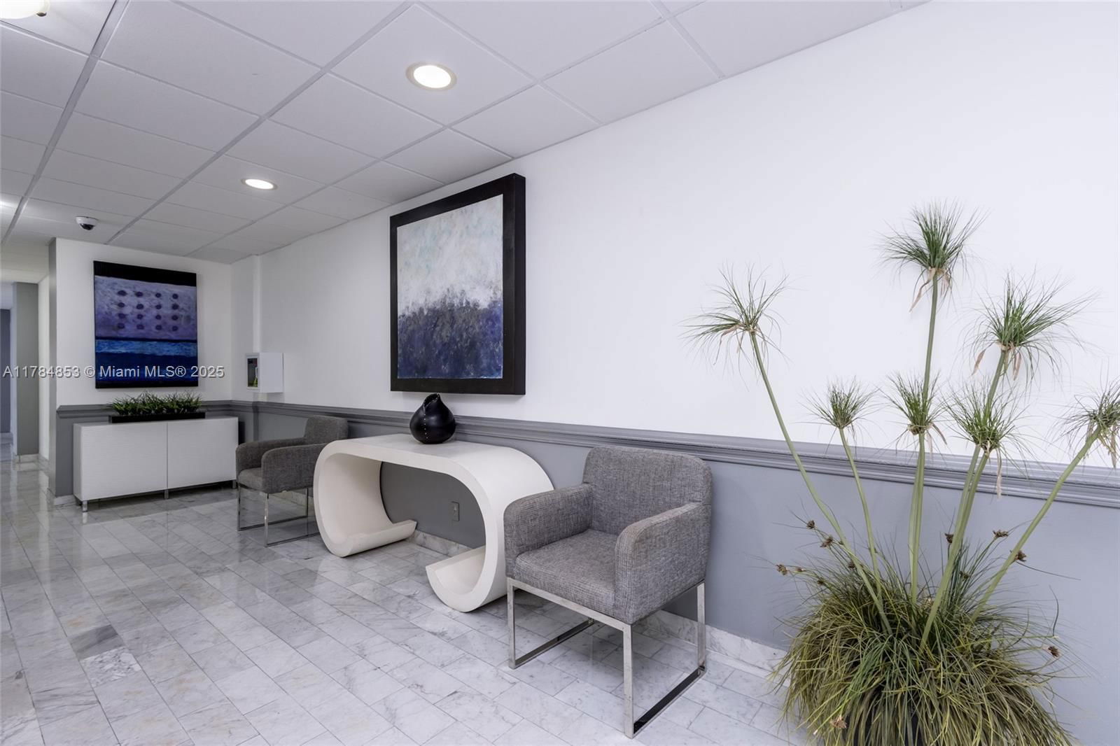Real estate property located at 1625 10th Ave #1002, Broward, Runaway Bay Condo, Fort Lauderdale, FL