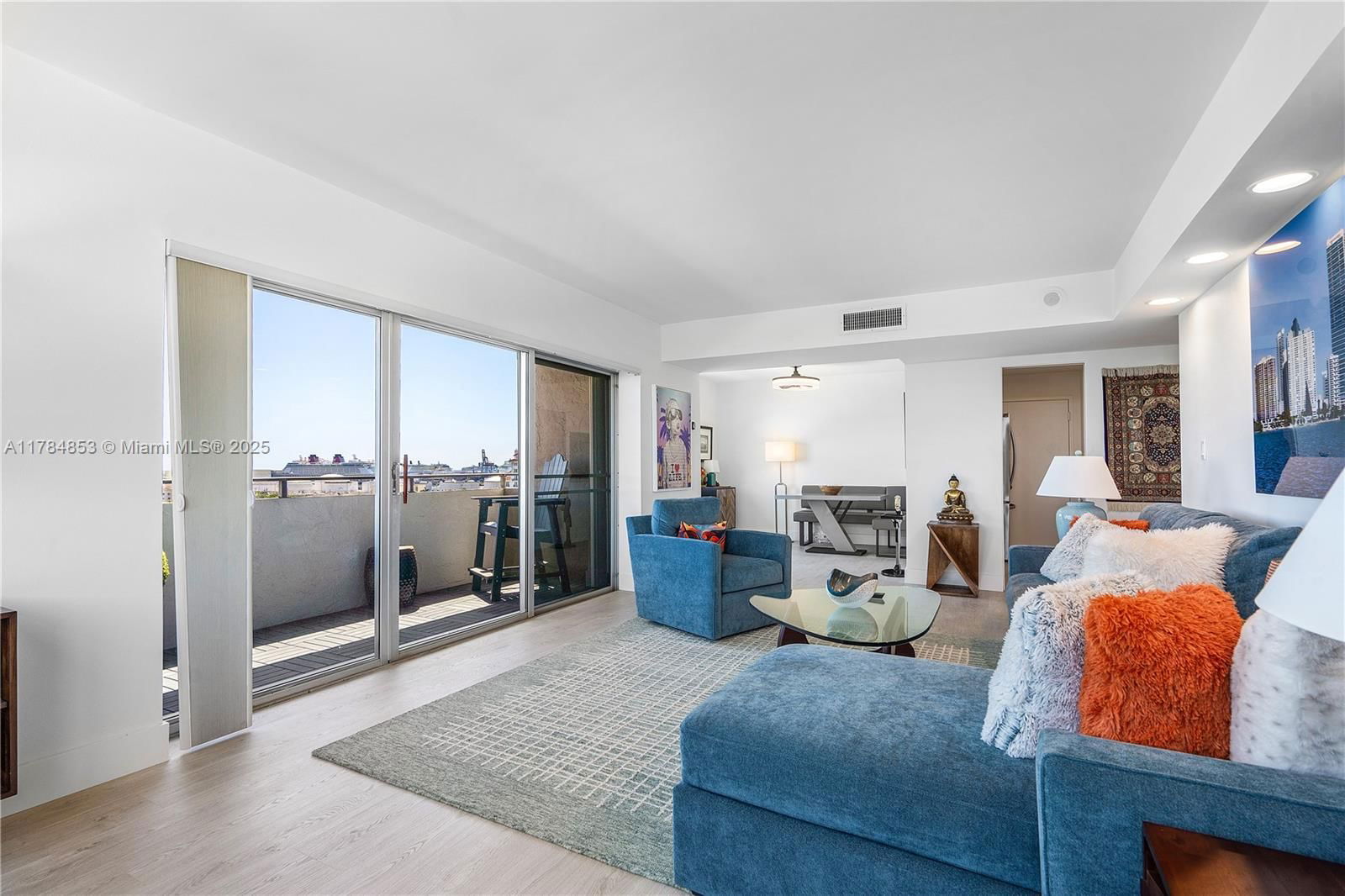 Real estate property located at 1625 10th Ave #1002, Broward, Runaway Bay Condo, Fort Lauderdale, FL