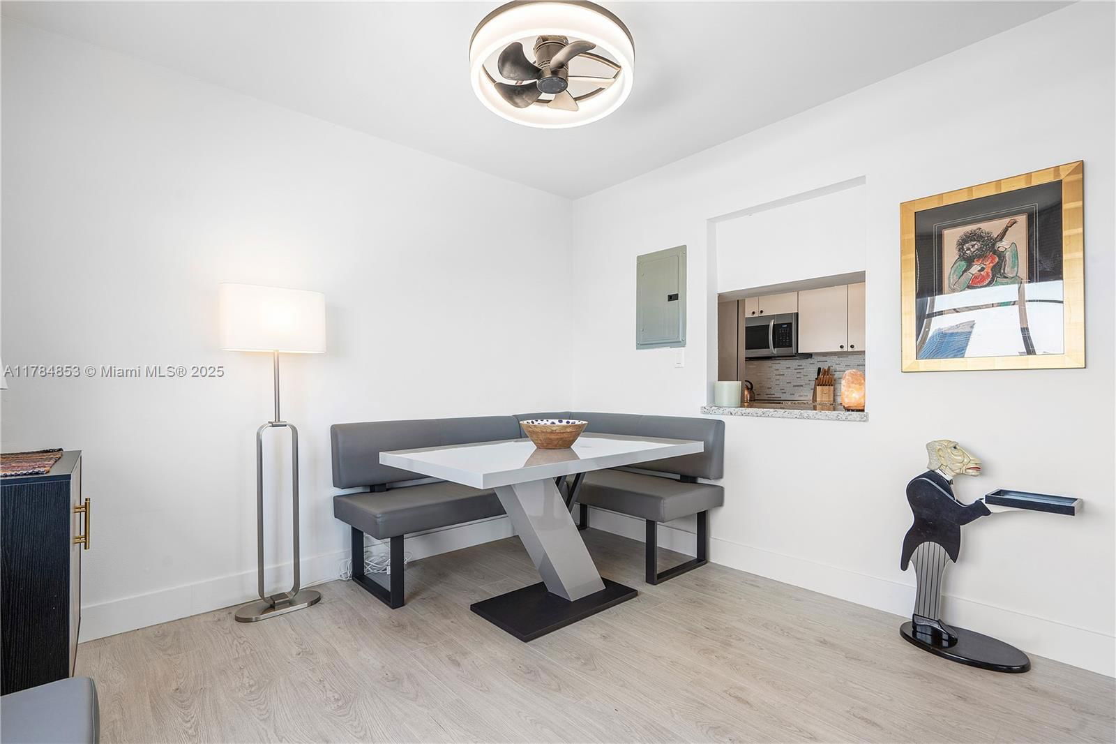 Real estate property located at 1625 10th Ave #1002, Broward, Runaway Bay Condo, Fort Lauderdale, FL