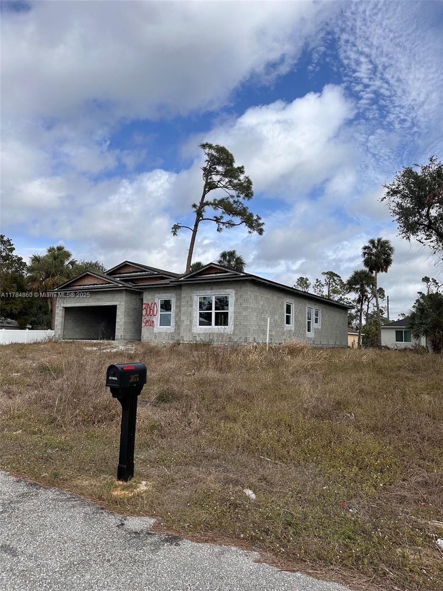 Real estate property located at 3060 Sean Road, Sarasota, 1588 - Port Charlotte Sub, Sarasota, FL