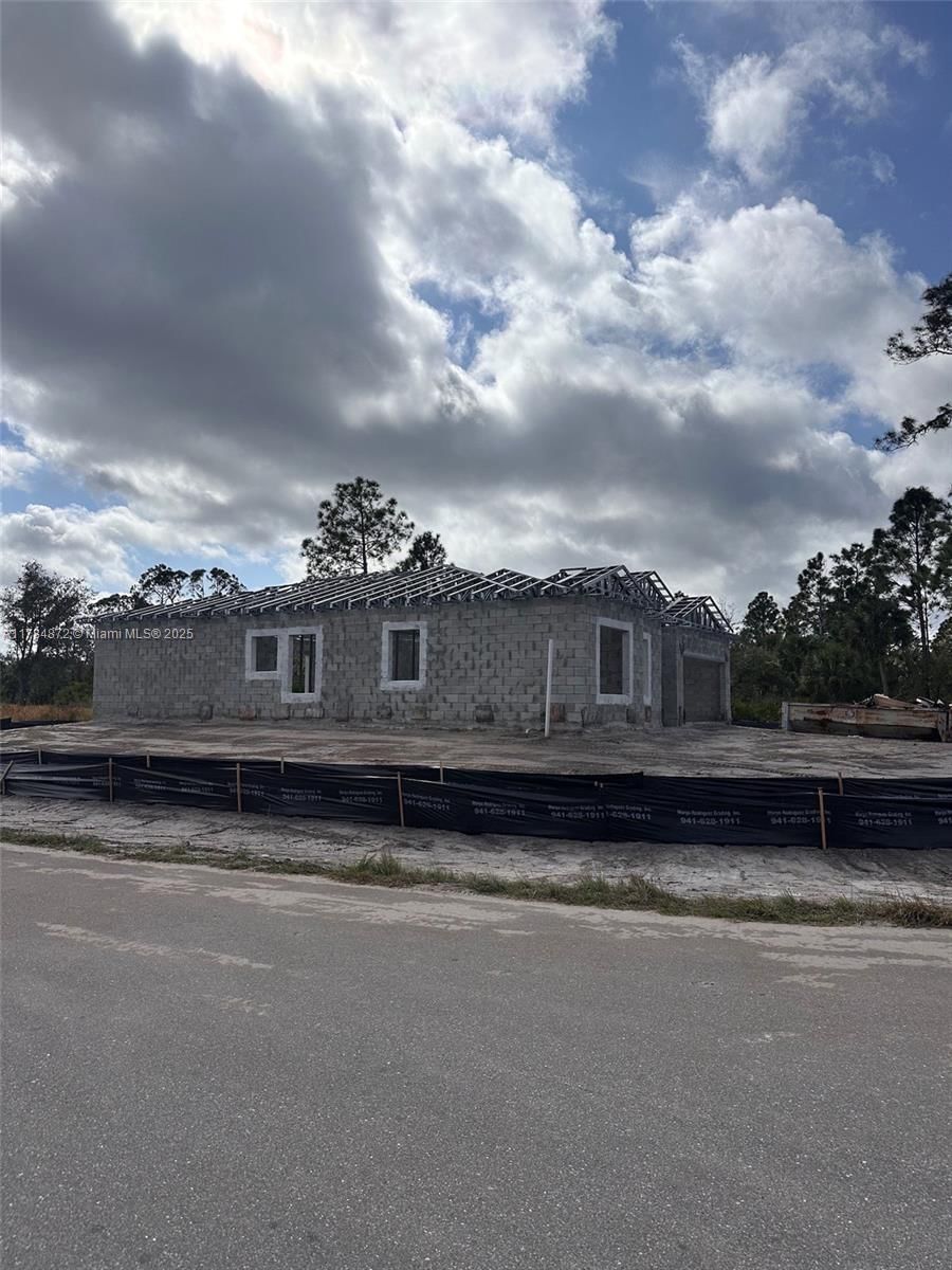 Real estate property located at 3060 Sean Road, Sarasota, 1588 - Port Charlotte Sub, Sarasota, FL