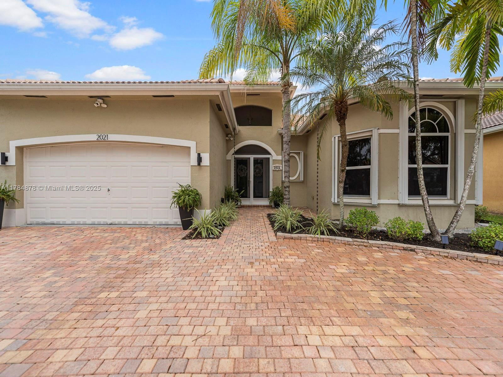 Real estate property located at 2021 17th Ave, Miami-dade, Keys Landing, Homestead, FL