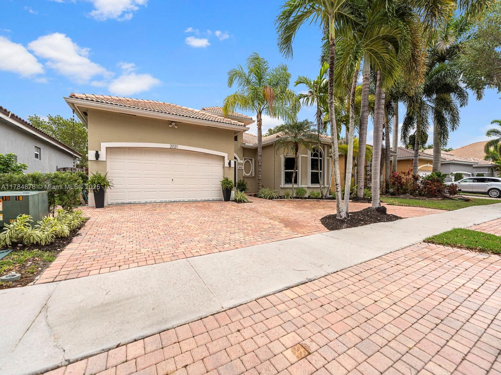 Real estate property located at 2021 17th Ave, Miami-dade, Keys Landing, Homestead, FL
