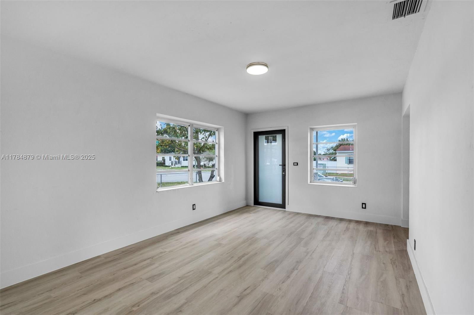Real estate property located at 301 35th St, Miami-dade, Adrian At Suniland, Hialeah, FL