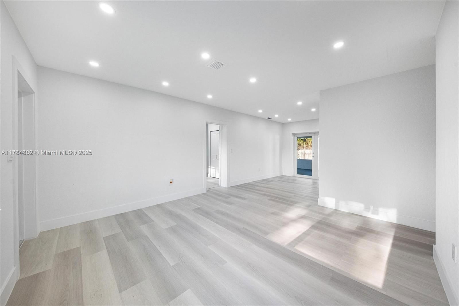 Real estate property located at 6811 28th Ave, Miami-dade, Gladeview, Miami, FL
