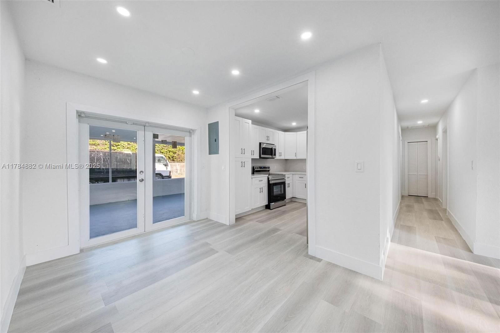 Real estate property located at 6811 28th Ave, Miami-dade, Gladeview, Miami, FL