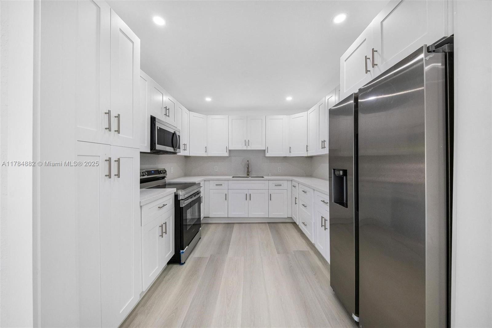 Real estate property located at 6811 28th Ave, Miami-dade, Gladeview, Miami, FL