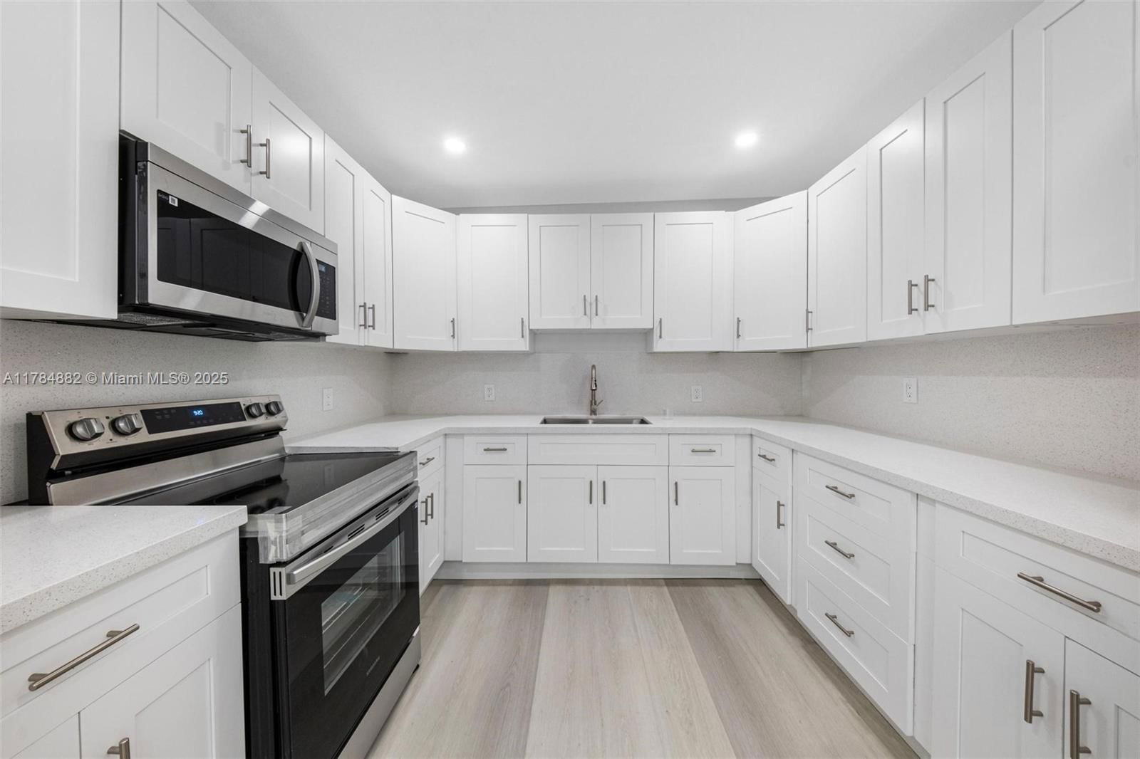Real estate property located at 6811 28th Ave, Miami-dade, Gladeview, Miami, FL