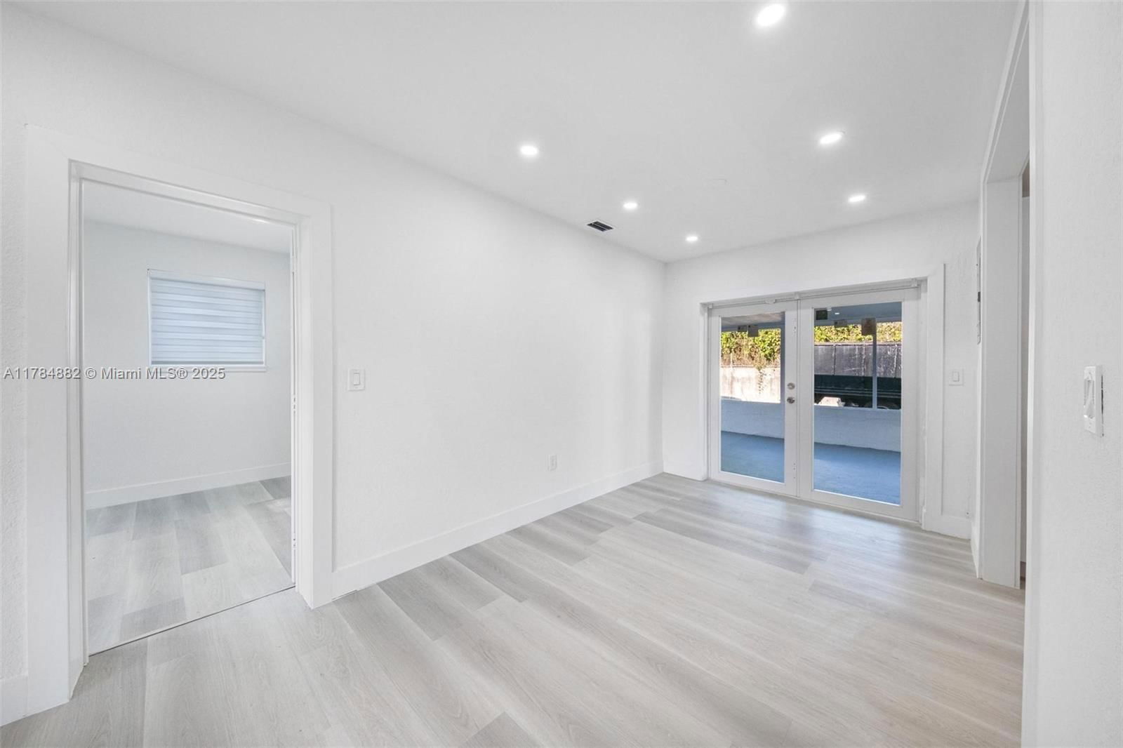 Real estate property located at 6811 28th Ave, Miami-dade, Gladeview, Miami, FL