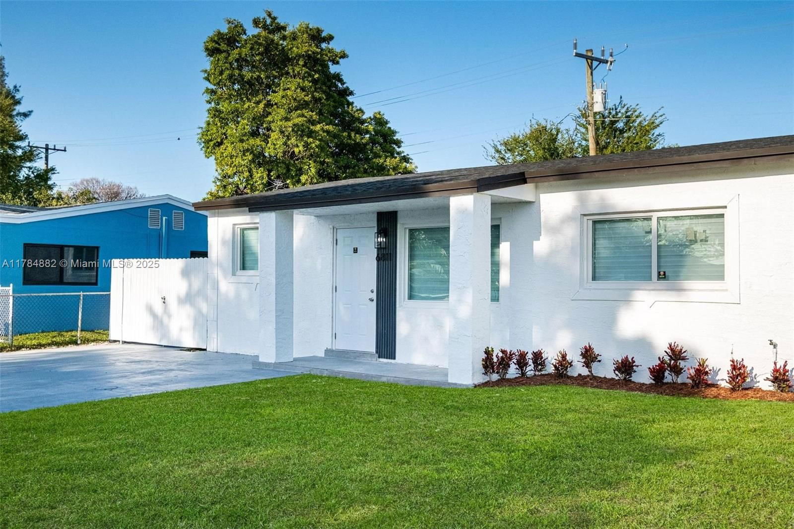 Real estate property located at 6811 28th Ave, Miami-dade, Gladeview, Miami, FL