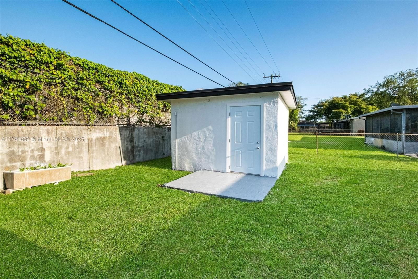 Real estate property located at 6811 28th Ave, Miami-dade, Gladeview, Miami, FL