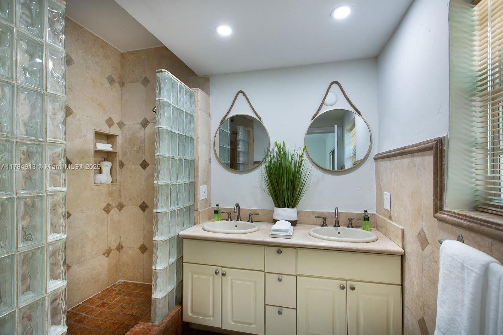 Real estate property located at 171 Edgewater Dr, Miami-dade, Sunrise Harbour Rev Pl, Coral Gables, FL