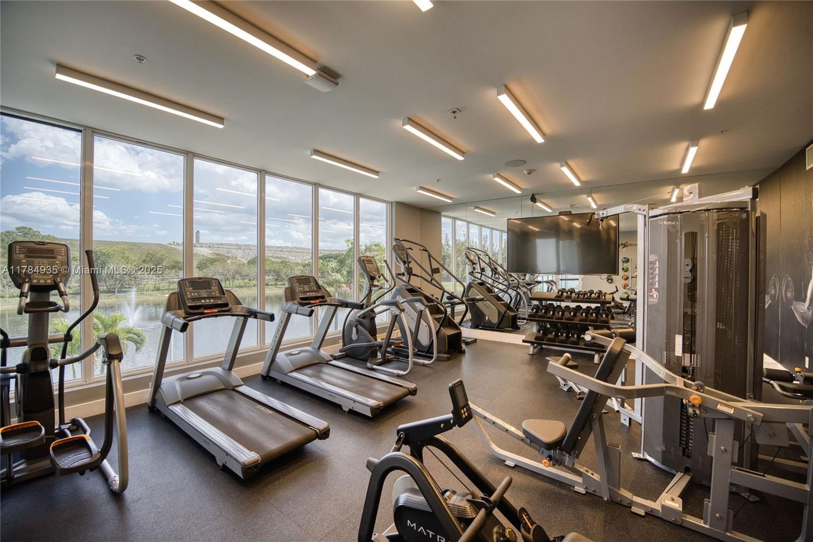 Real estate property located at 10240 72nd Ter, Miami-dade, Doral Palms North, Doral, FL