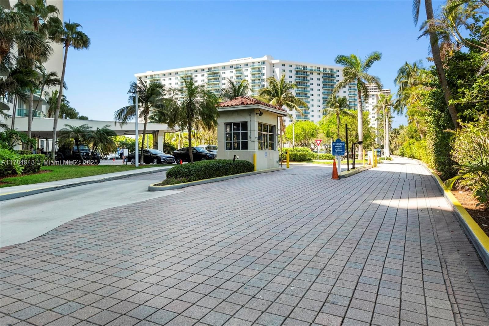 Real estate property located at 19380 Collins Ave PH-6, Miami-dade, Oceanview B Condominium, Sunny Isles Beach, FL