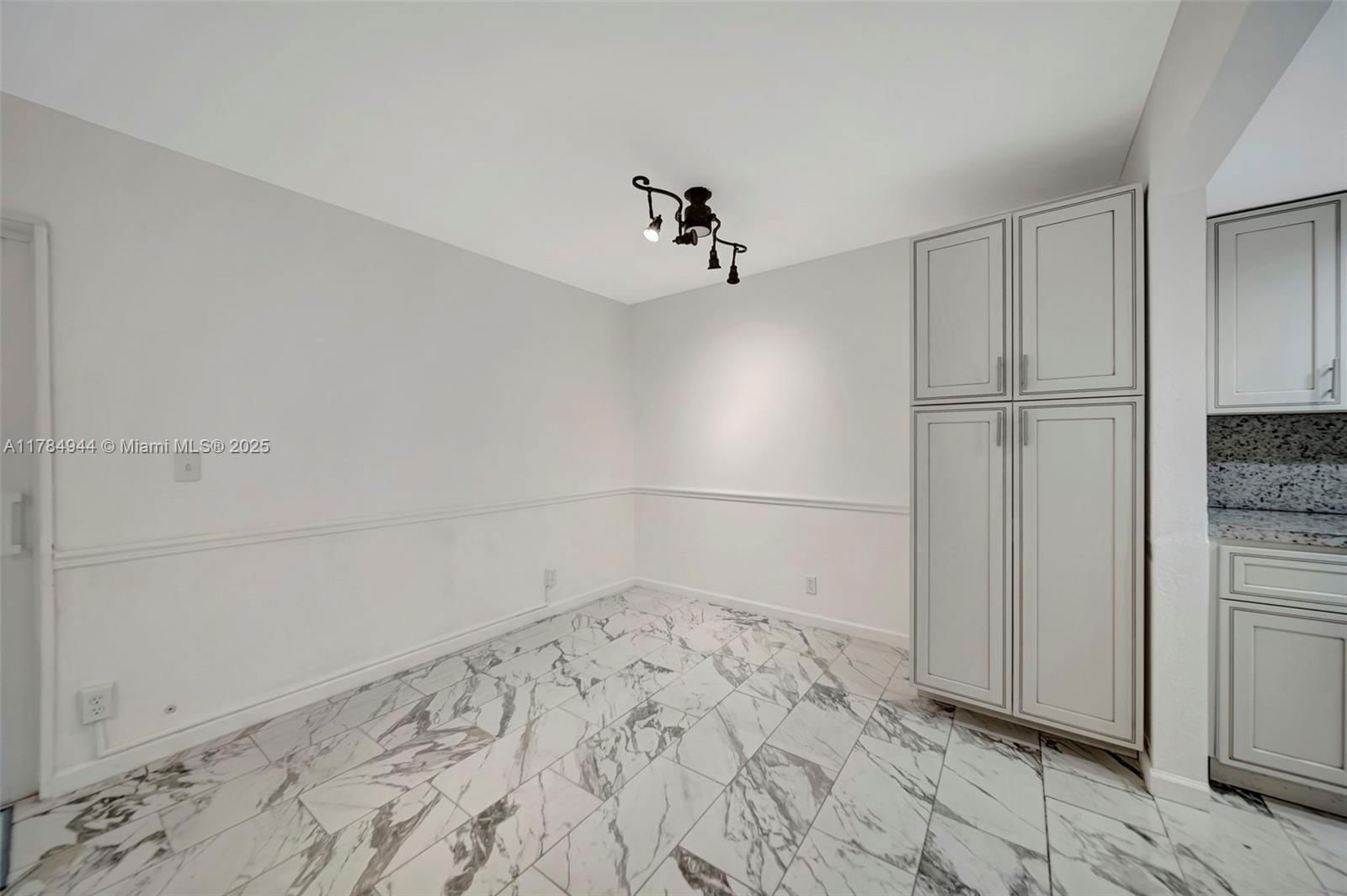 Real estate property located at 4165 66th Way #137, Broward, Brentwood Townhouse 4 Con, Davie, FL