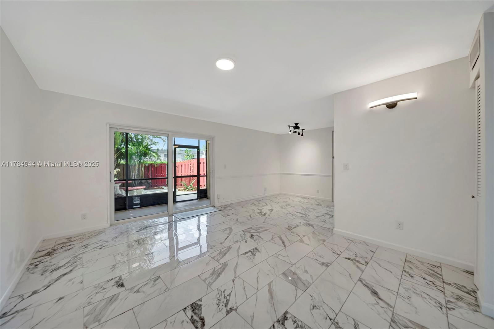 Real estate property located at 4165 66th Way #137, Broward, Brentwood Townhouse 4 Con, Davie, FL