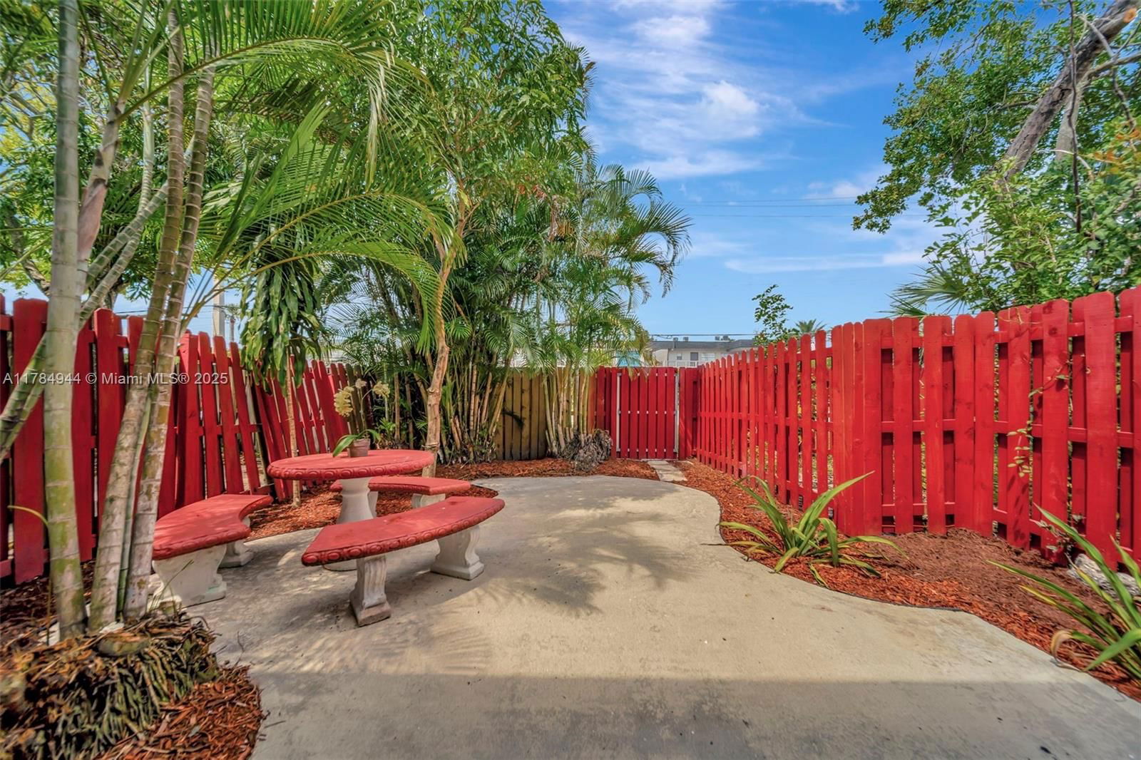 Real estate property located at 4165 66th Way #137, Broward, Brentwood Townhouse 4 Con, Davie, FL