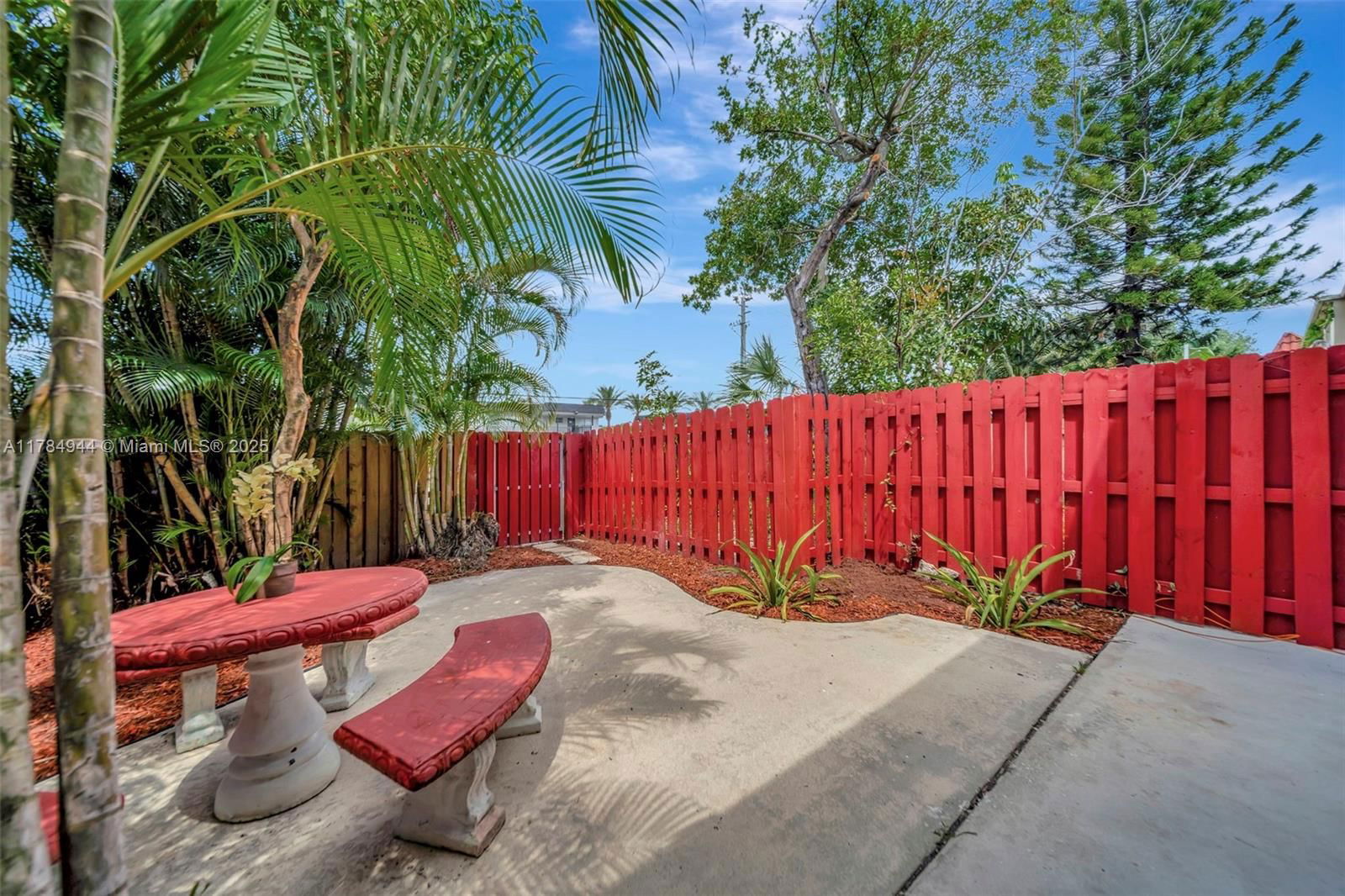 Real estate property located at 4165 66th Way #137, Broward, Brentwood Townhouse 4 Con, Davie, FL
