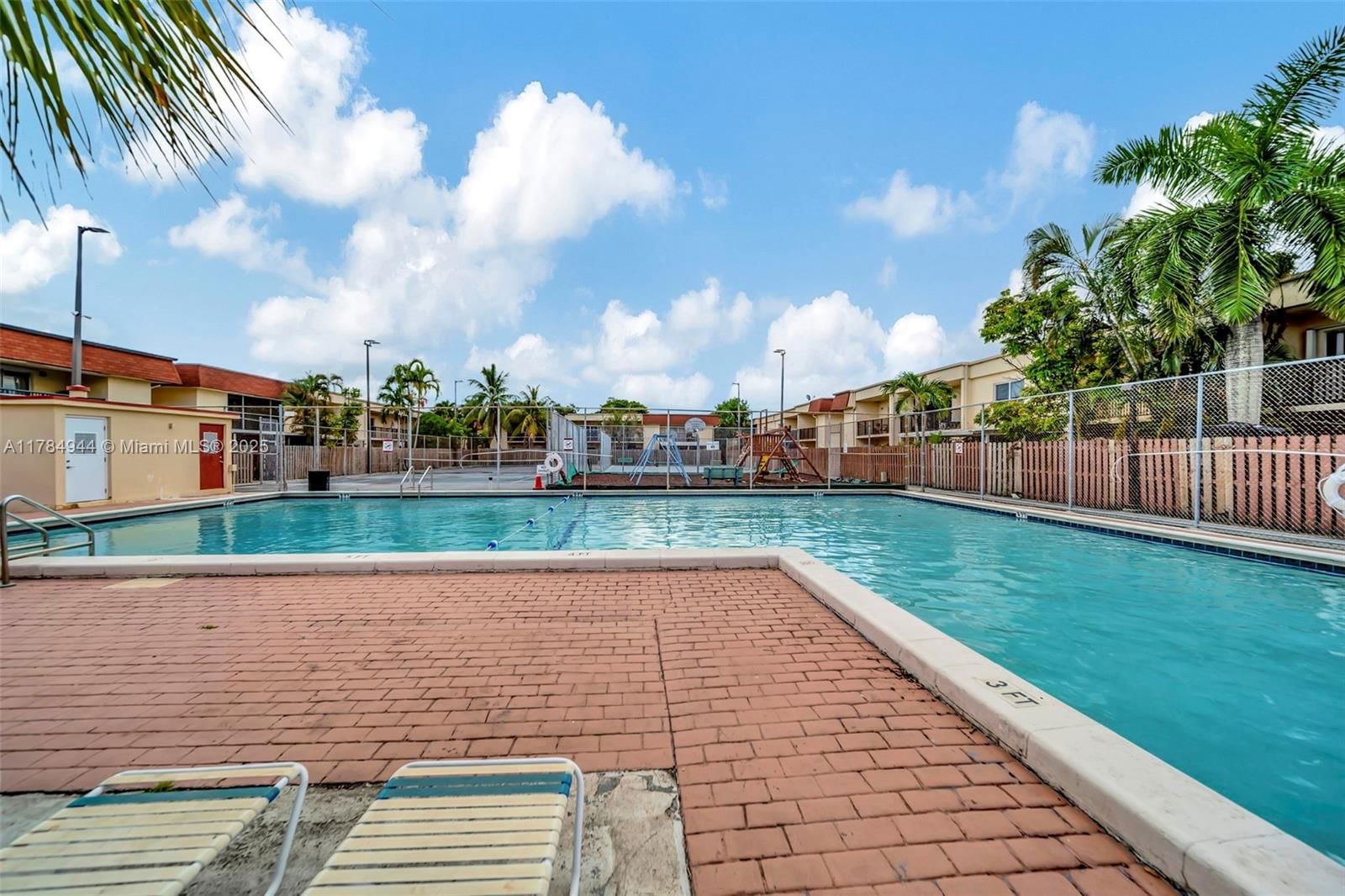 Real estate property located at 4165 66th Way #137, Broward, Brentwood Townhouse 4 Con, Davie, FL