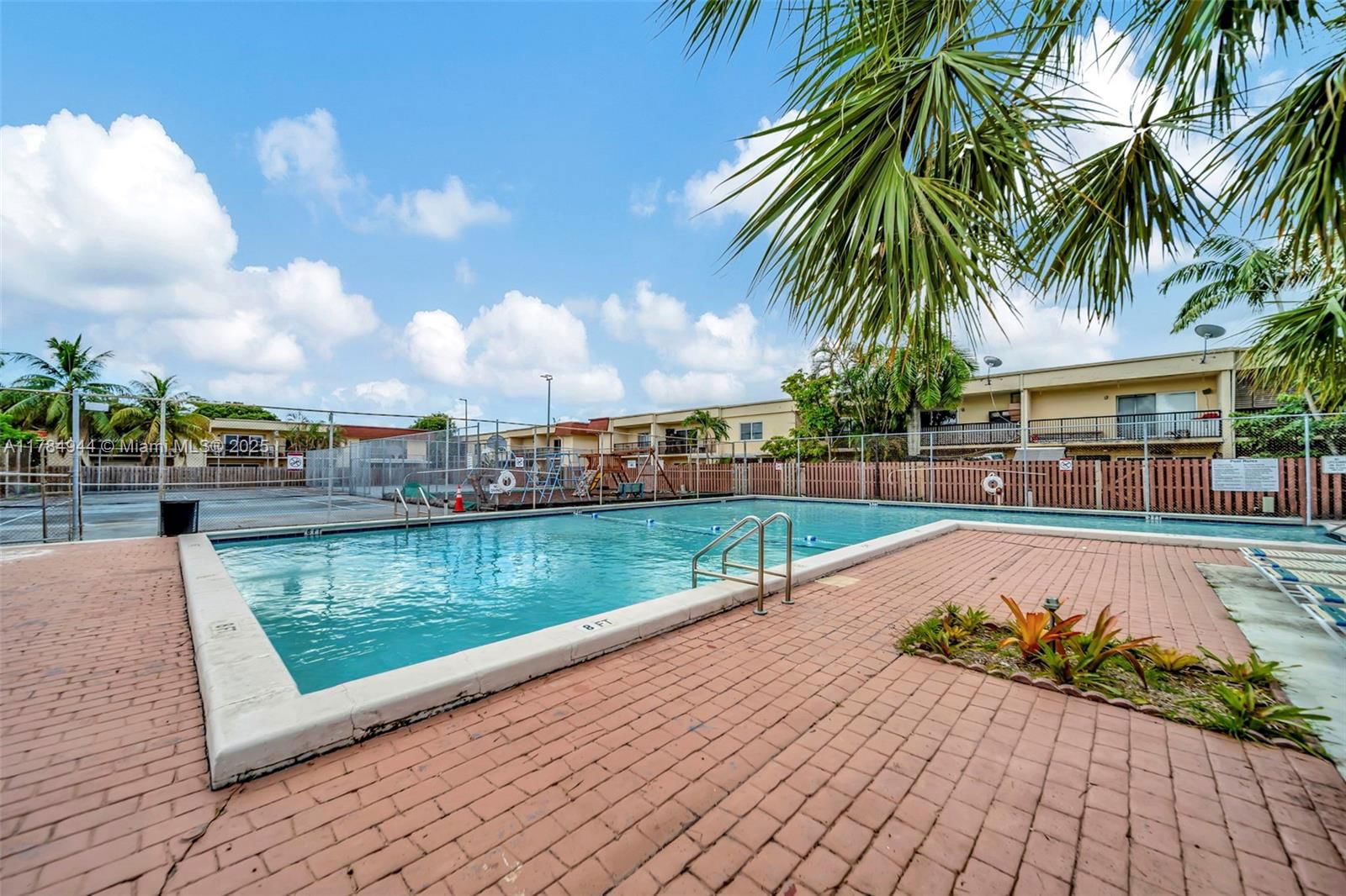 Real estate property located at 4165 66th Way #137, Broward, Brentwood Townhouse 4 Con, Davie, FL