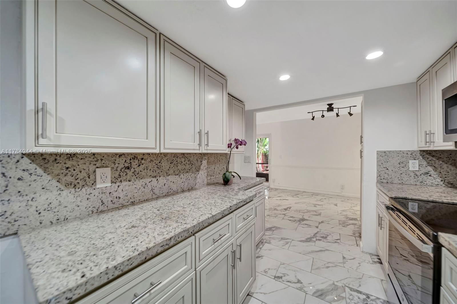 Real estate property located at 4165 66th Way #137, Broward, Brentwood Townhouse 4 Con, Davie, FL