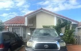 Real estate property located at 2566 73rd Pl, Miami-dade, 1st Addn To Alameda Jardi, Hialeah, FL