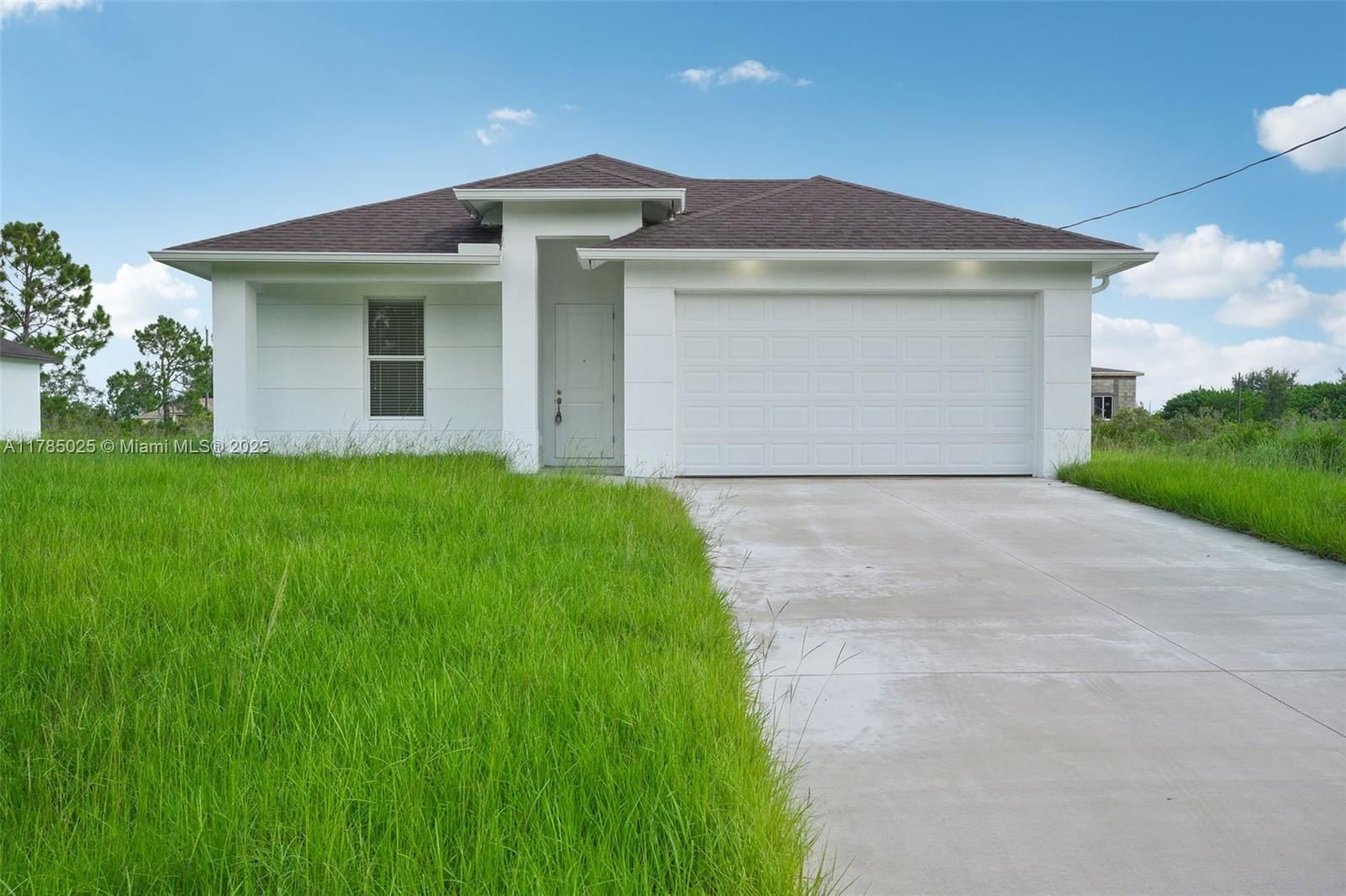 Real estate property located at 6012 PAULA AVE N, Lee, N/a, Lehigh Acres, FL