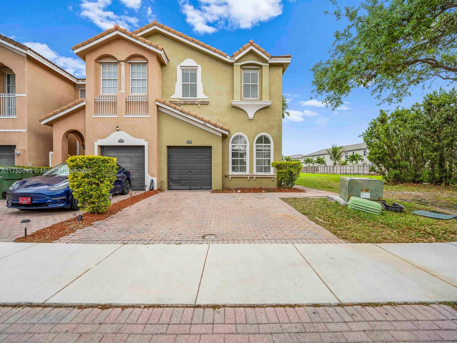 Real estate property located at 2593 13th Ct, Miami-dade, Keys Garden, Homestead, FL