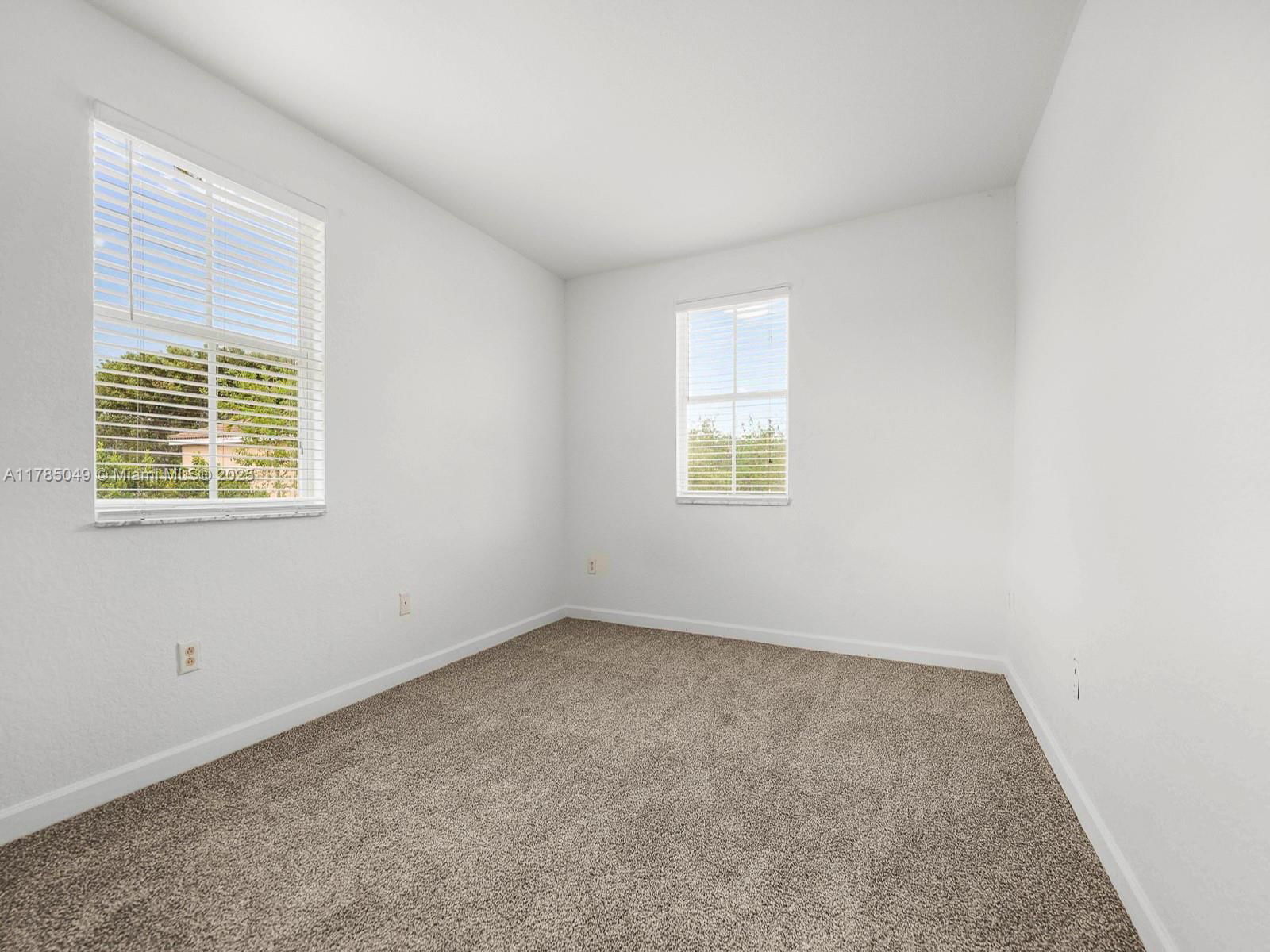Real estate property located at 2593 13th Ct, Miami-dade, Keys Garden, Homestead, FL