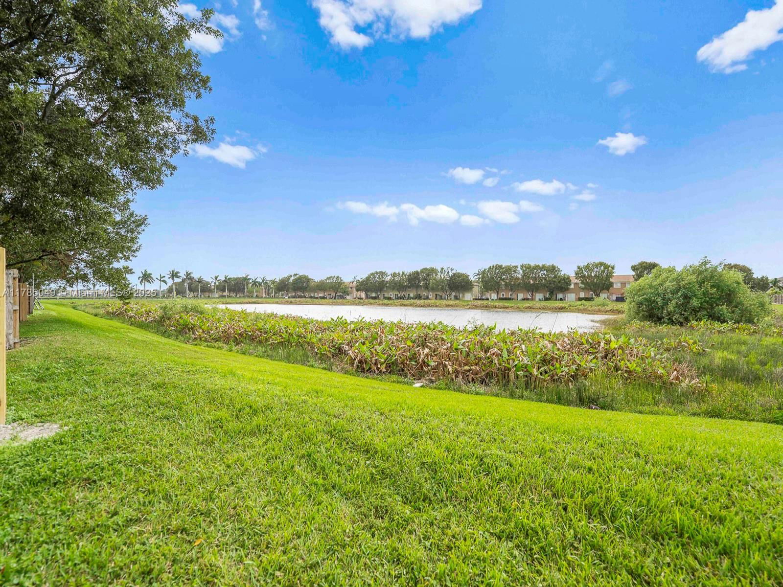 Real estate property located at 2593 13th Ct, Miami-dade, Keys Garden, Homestead, FL