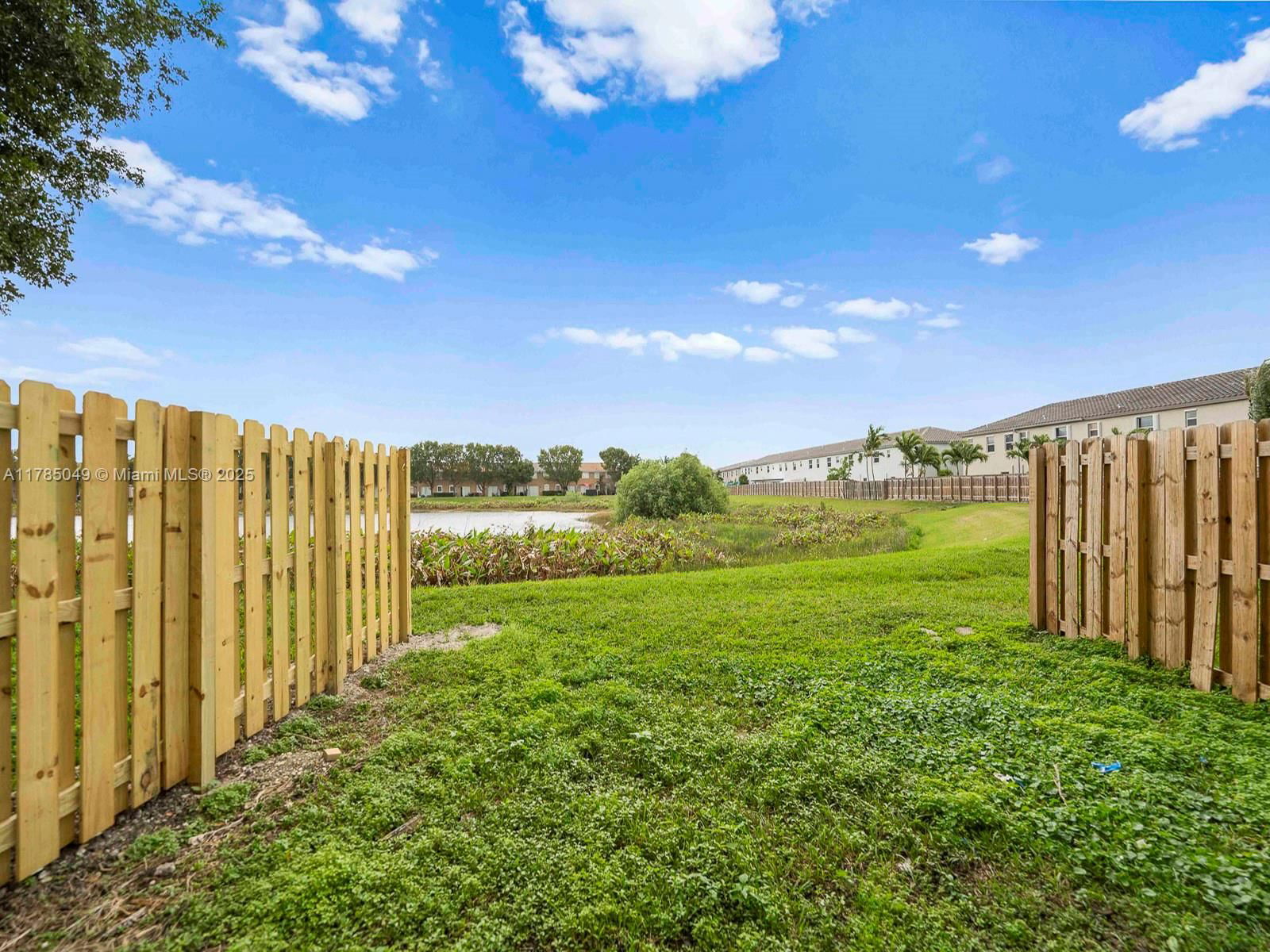 Real estate property located at 2593 13th Ct, Miami-dade, Keys Garden, Homestead, FL